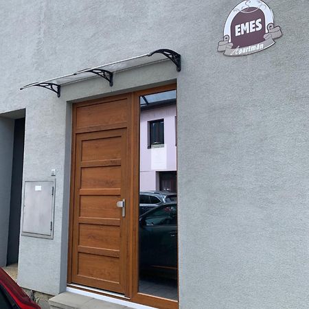 Apartman Emes S Terasou Kežmarok المظهر الخارجي الصورة